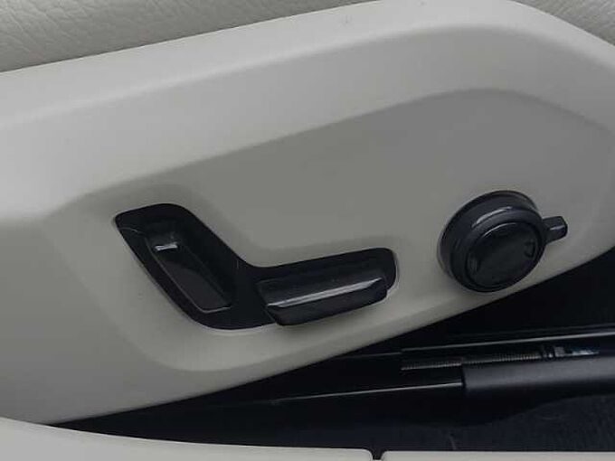 Volvo V90 Plus, T6 AWD Plug-in hybrid, Electric/Petrol, Dark