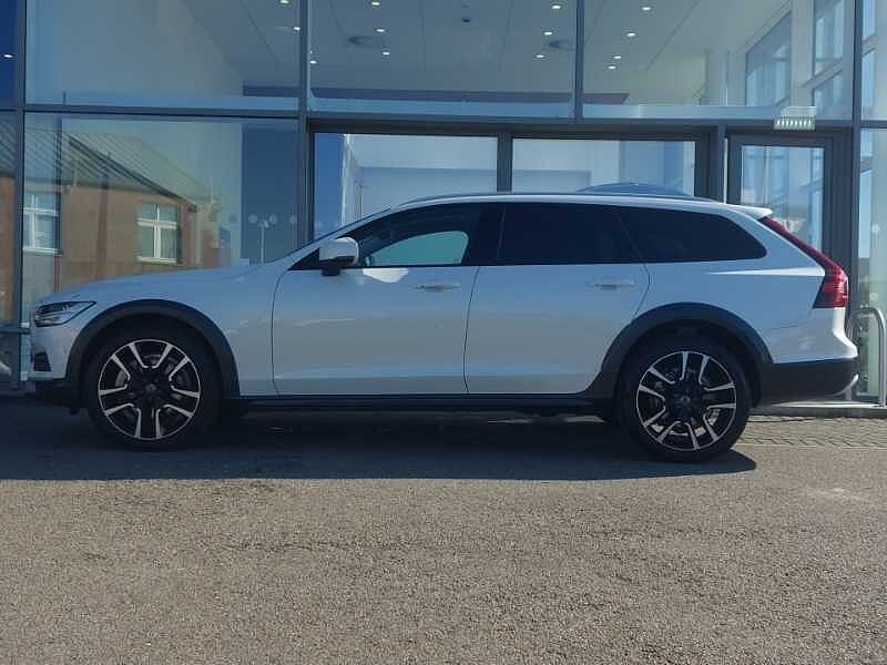 Volvo V90 Cross Country Ultimate, B6 AWD Mild hybrid, Petrol, Bright