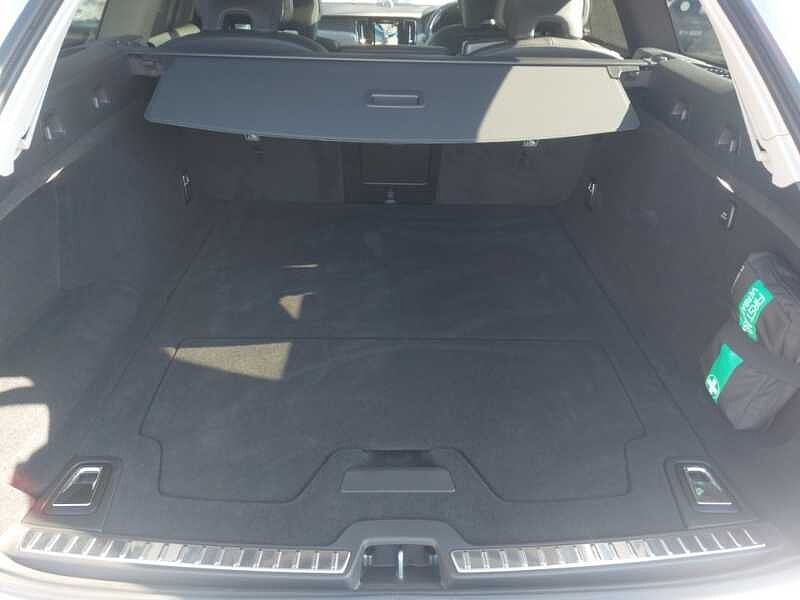 Volvo V90 Cross Country Ultimate, B6 AWD Mild hybrid, Petrol, Bright