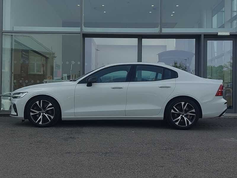 Volvo S60 R-Design, B5 mild hybrid