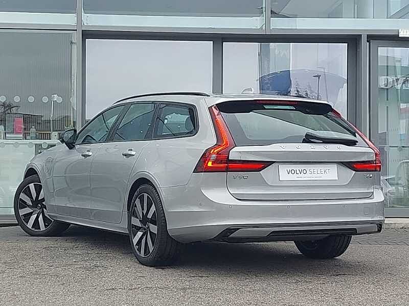 Volvo V90 Plus, T6 AWD Plug-in hybrid, Electric/Petrol, Dark