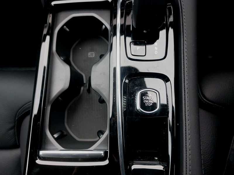 Volvo V90 Plus, T6 AWD Plug-in hybrid, Electric/Petrol, Dark