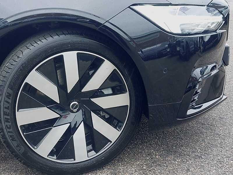Volvo V90 Plus, T6 AWD Plug-in hybrid, Electric/Petrol, Dark