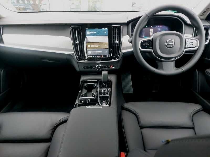 Volvo V90 Plus, T6 AWD Plug-in hybrid, Electric/Petrol, Dark