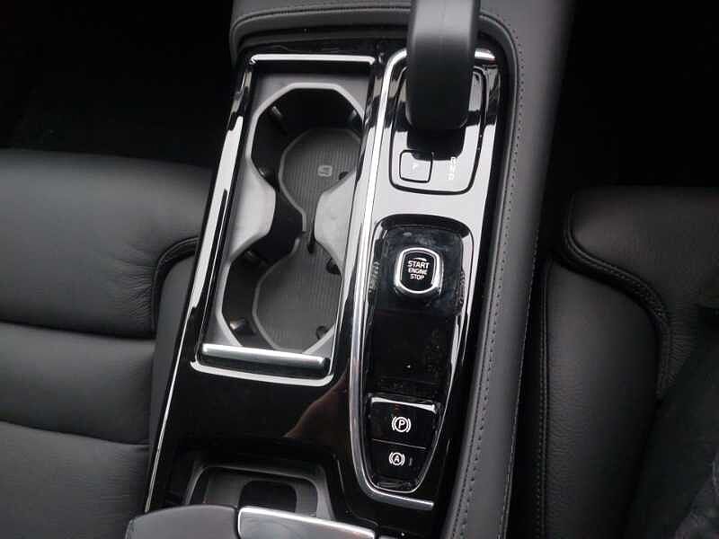 Volvo V90 Plus, T6 AWD Plug-in hybrid, Electric/Petrol, Dark