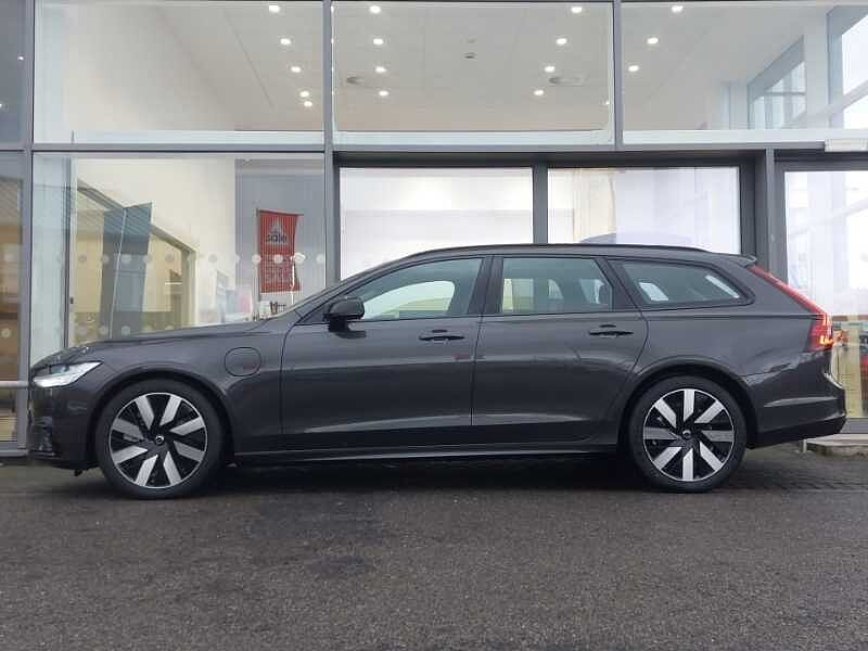 Volvo V90 Plus, T6 AWD Plug-in hybrid, Electric/Petrol, Dark