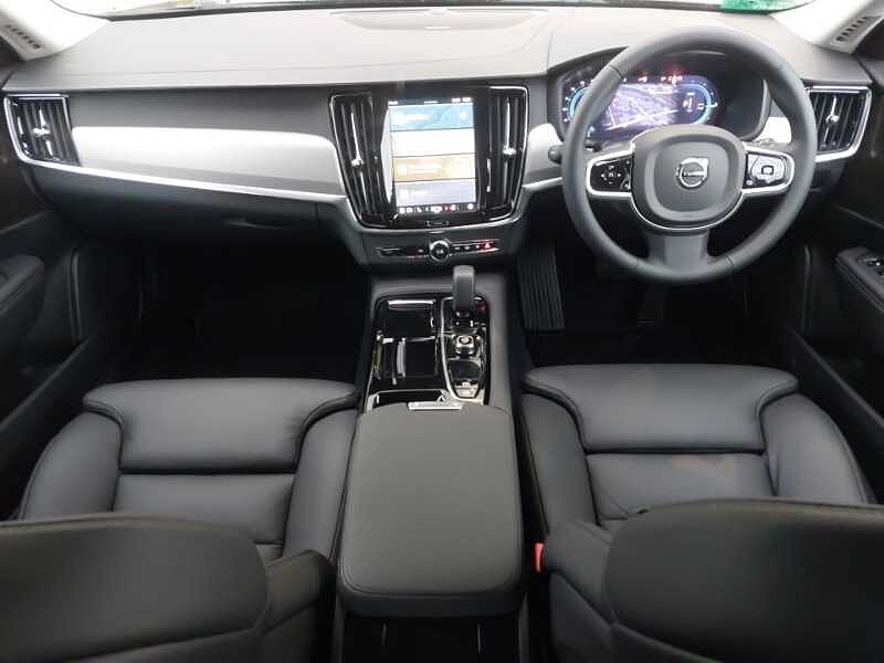 Volvo V90 Plus, T6 AWD Plug-in hybrid, Electric/Petrol, Dark