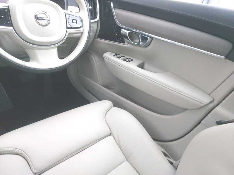 Volvo V90 Plus, T6 AWD Plug-in hybrid, Electric/Petrol, Dark