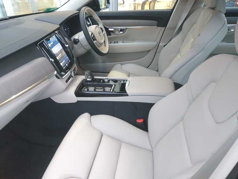 Volvo V90 Plus, T6 AWD Plug-in hybrid, Electric/Petrol, Dark