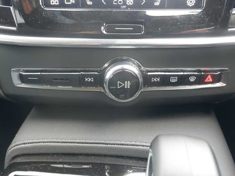 Volvo V90 Plus, T6 AWD Plug-in hybrid, Electric/Petrol, Dark