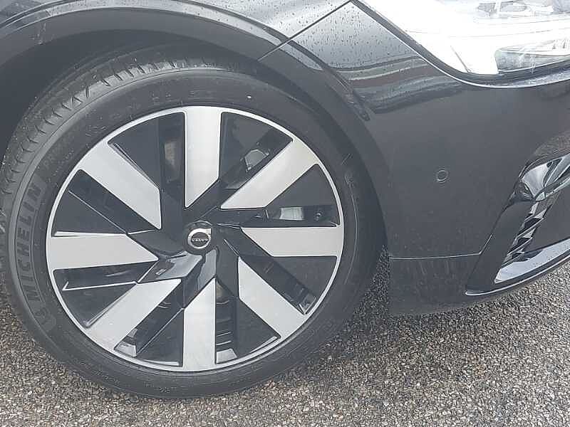 Volvo V90 Plus, T6 AWD Plug-in hybrid, Electric/Petrol, Dark