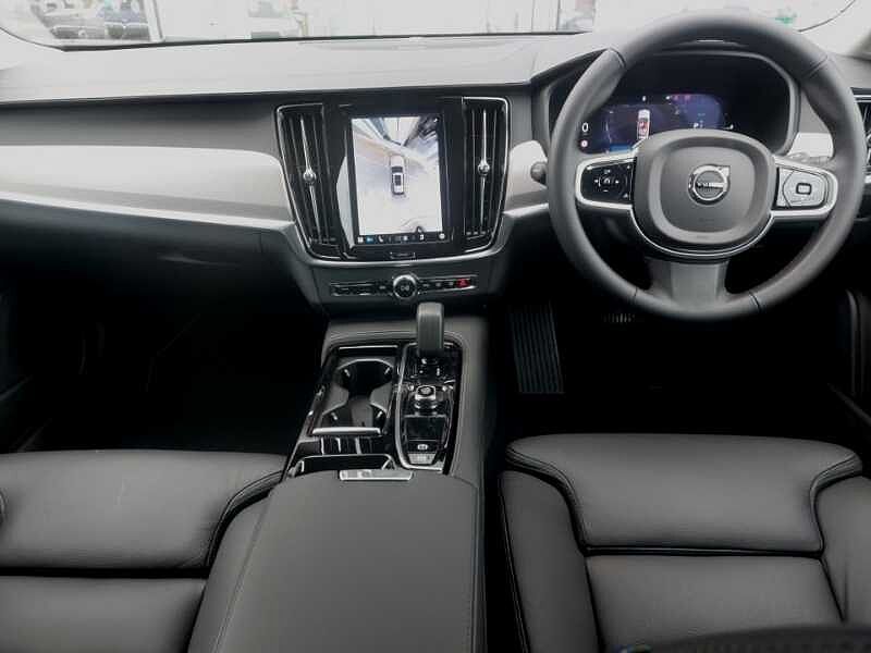 Volvo V90 Plus, T6 AWD Plug-in hybrid, Electric/Petrol, Dark