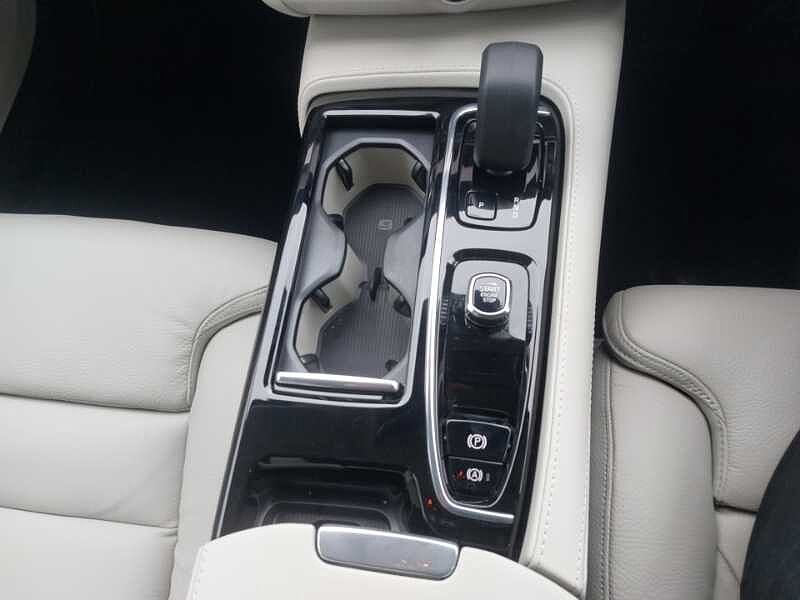 Volvo V90 Plus, T6 AWD Plug-in hybrid, Electric/Petrol, Dark