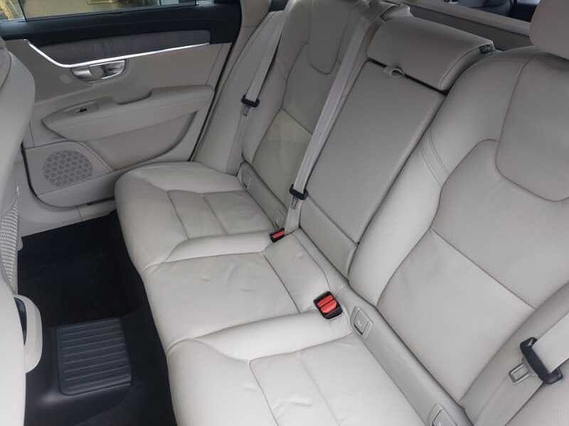 Volvo V90 Plus, T6 AWD Plug-in hybrid, Electric/Petrol, Dark