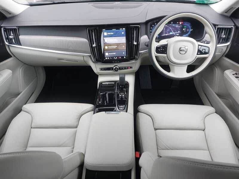Volvo V90 Plus, T6 AWD Plug-in hybrid, Electric/Petrol, Dark
