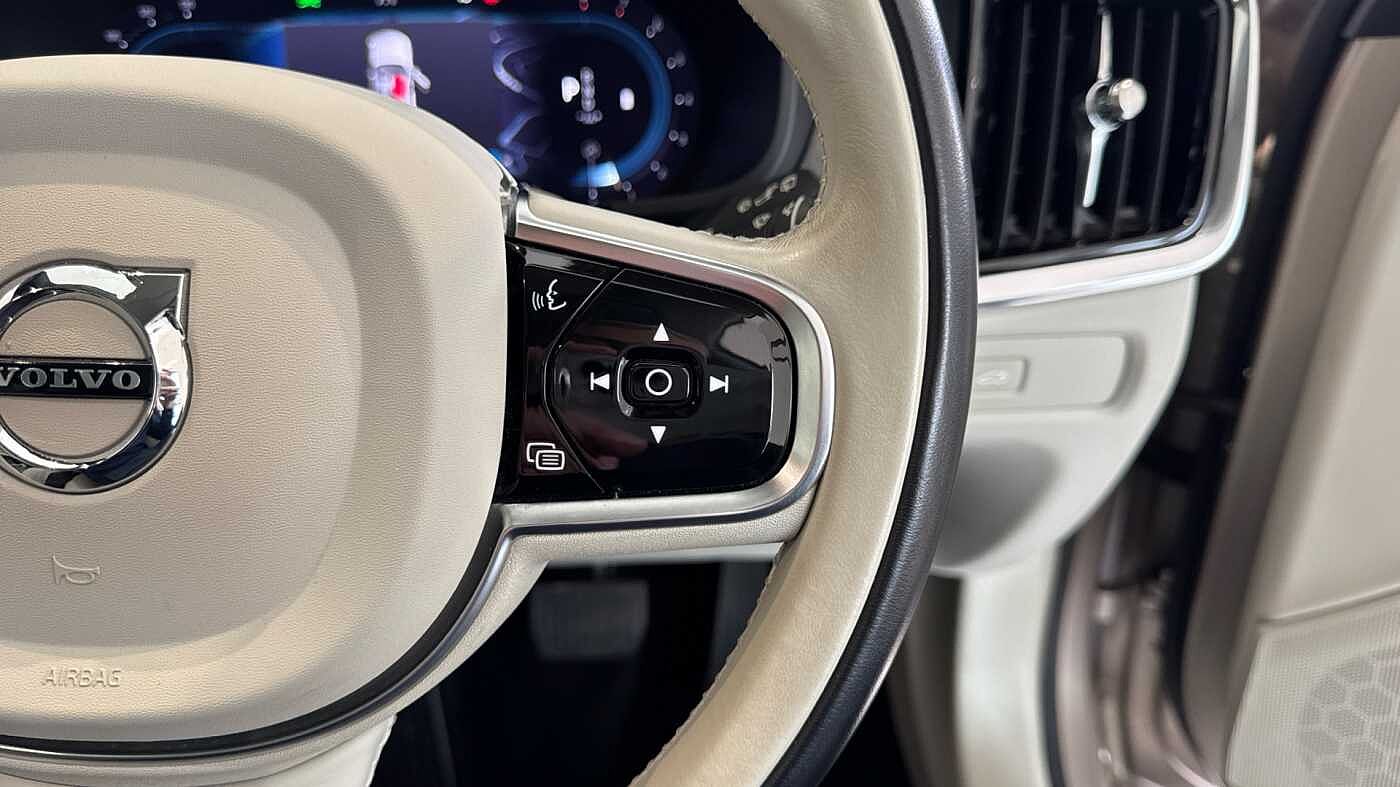 Volvo V90 Cross Country Ultimate, B5 AWD mild hybrid, Petrol