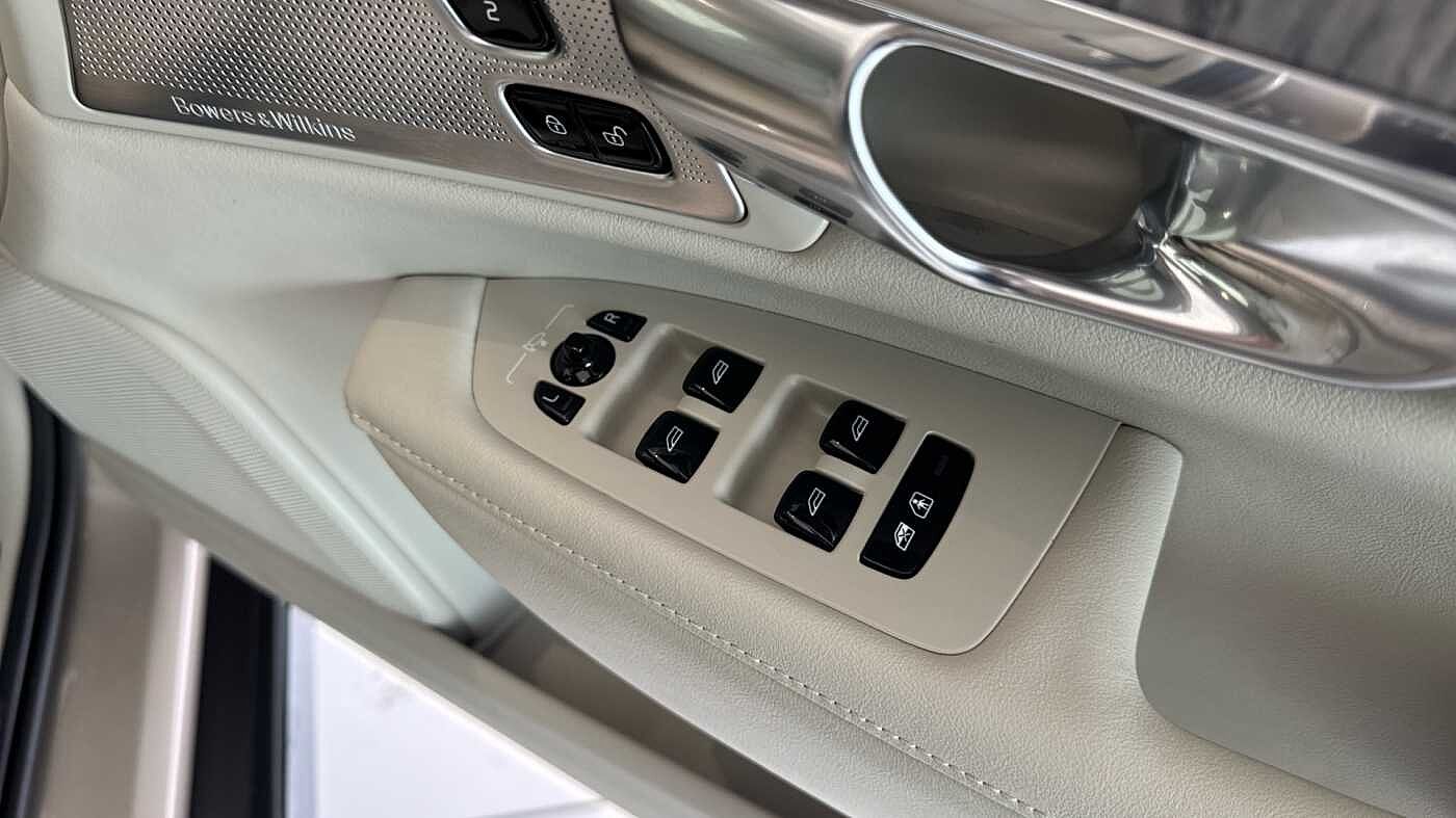 Volvo V90 Cross Country Ultimate, B5 AWD mild hybrid, Petrol