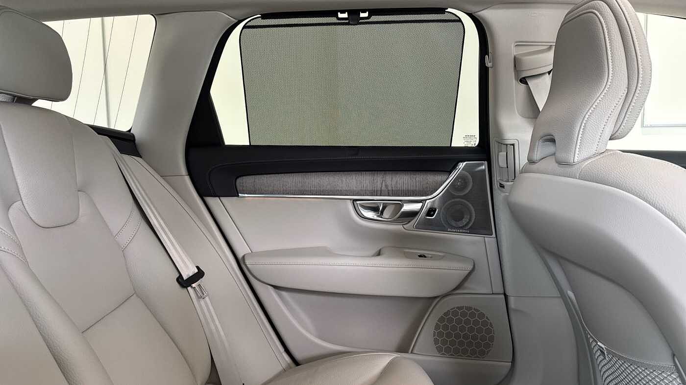 Volvo V90 Cross Country Ultimate, B5 AWD mild hybrid, Petrol