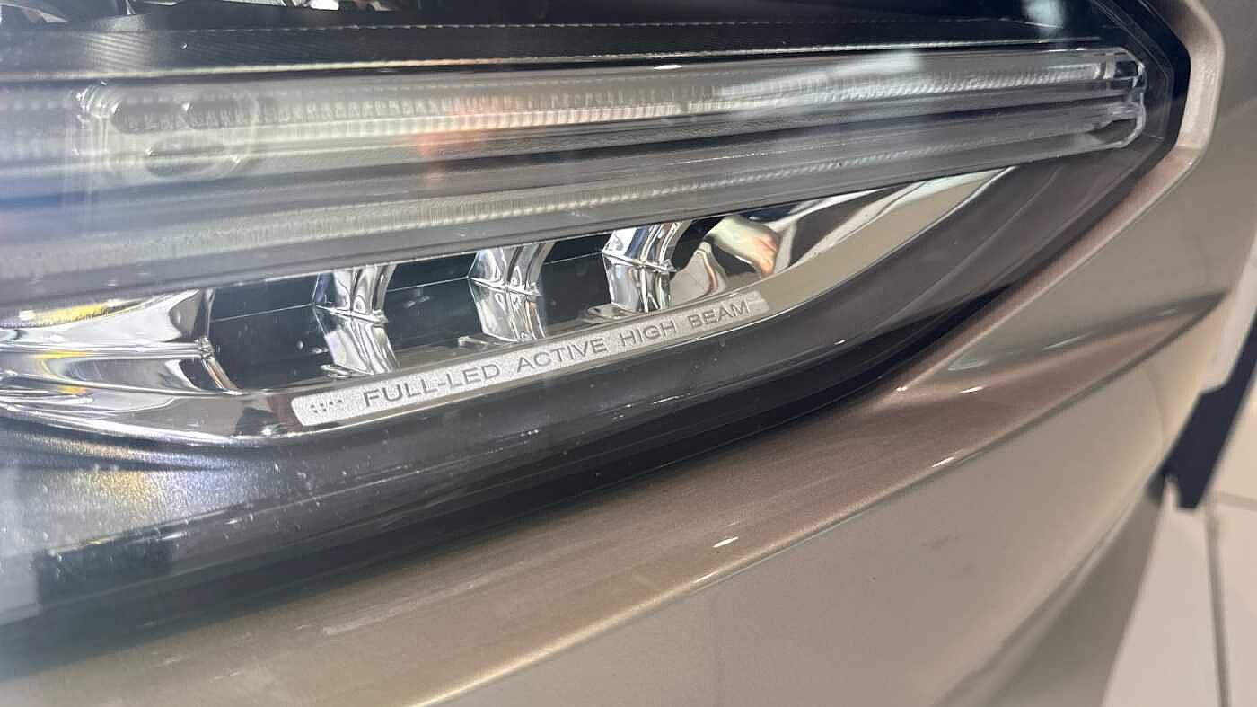 Volvo V90 Cross Country Ultimate, B5 AWD mild hybrid, Petrol