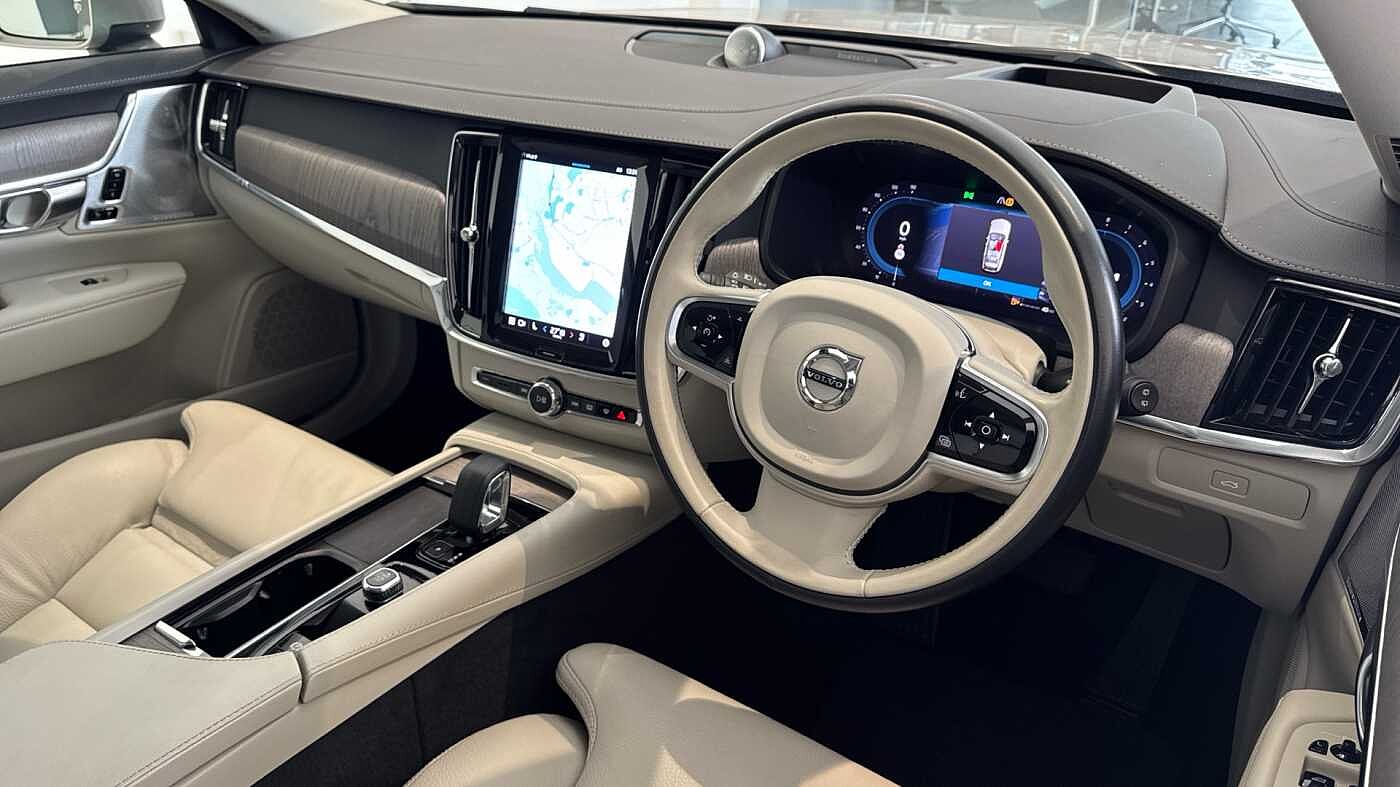 Volvo V90 Cross Country Ultimate, B5 AWD mild hybrid, Petrol