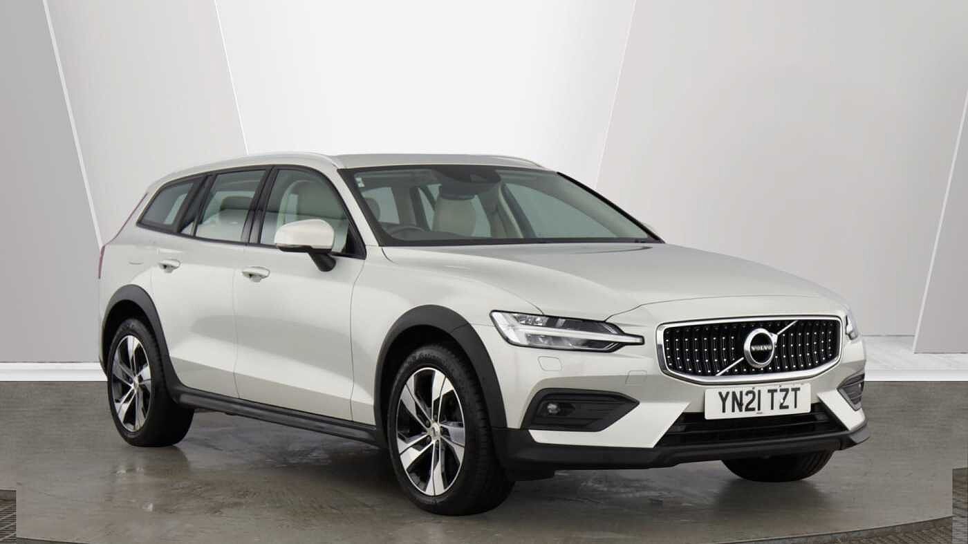 Volvo V60 Cross Country Pro, B4 AWD mild hybrid