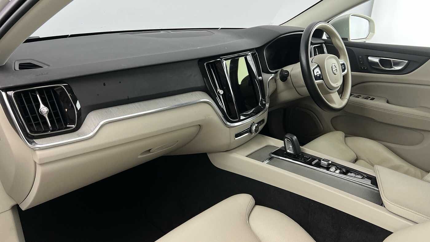 Volvo V60 Cross Country Pro, B4 AWD mild hybrid