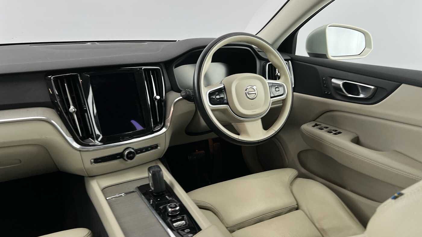 Volvo V60 Cross Country Pro, B4 AWD mild hybrid