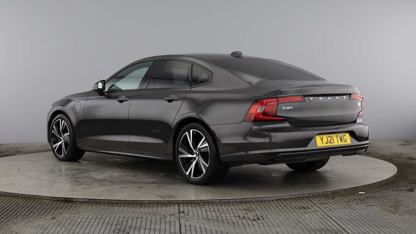 Volvo S90 Recharge R-Design, T8 AWD plug-in hybrid