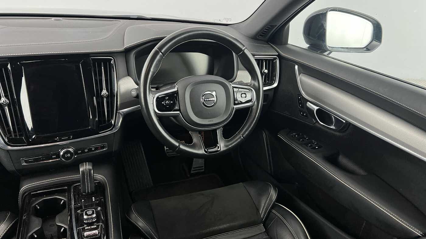 Volvo S90 Recharge R-Design, T8 AWD plug-in hybrid