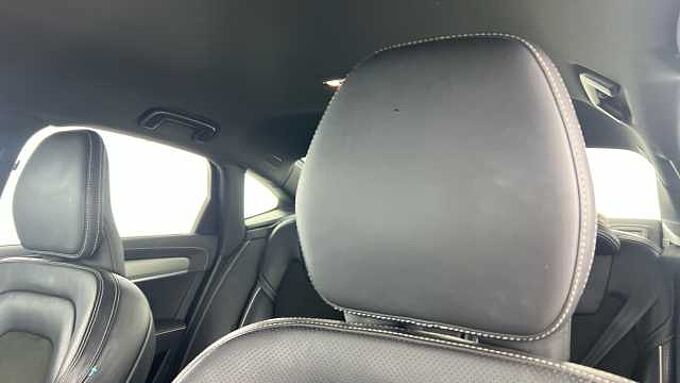 Volvo S90 Recharge R-Design, T8 AWD plug-in hybrid