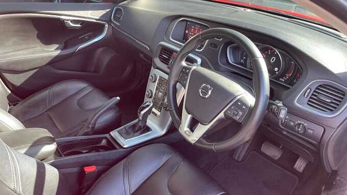 Volvo V40 T3 Inscription Automatic
