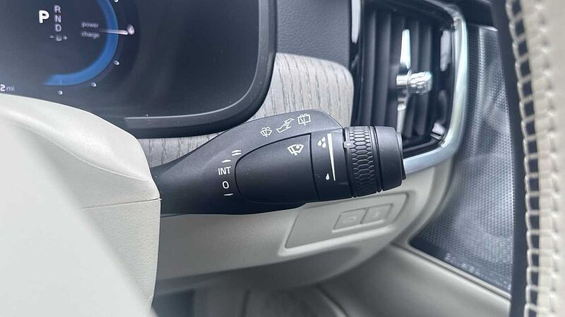 Volvo V90 Ultra, T8 AWD Plug-in hybrid, Electric/Petrol, Dark