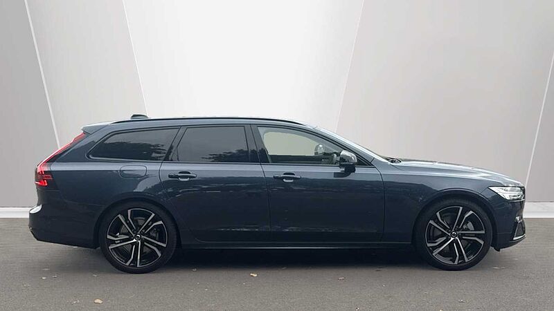 Volvo V90 Ultra, T8 AWD Plug-in hybrid, Electric/Petrol, Dark