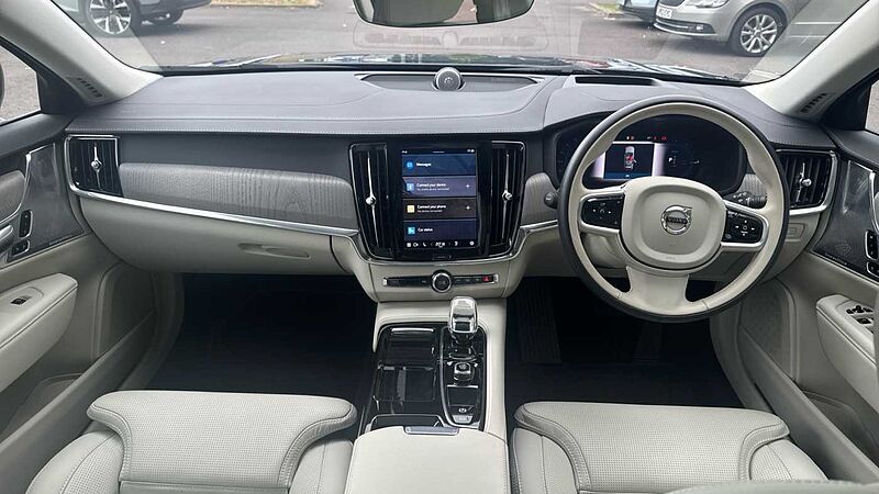 Volvo V90 Ultra, T8 AWD Plug-in hybrid, Electric/Petrol, Dark