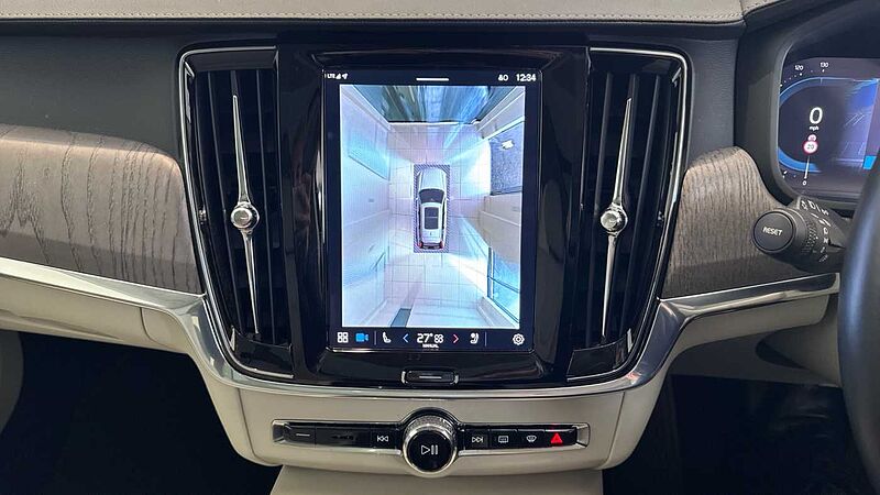 Volvo V90 Cross Country Ultimate, B5 AWD mild hybrid, Petrol