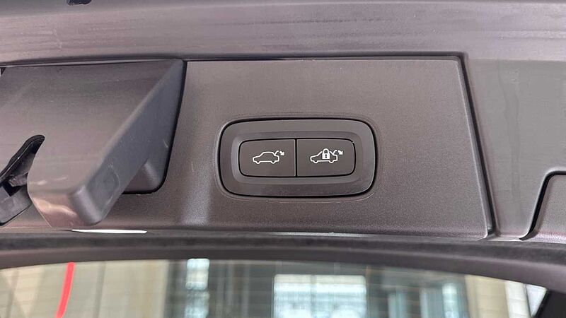 Volvo V90 Cross Country Ultimate, B5 AWD mild hybrid, Petrol