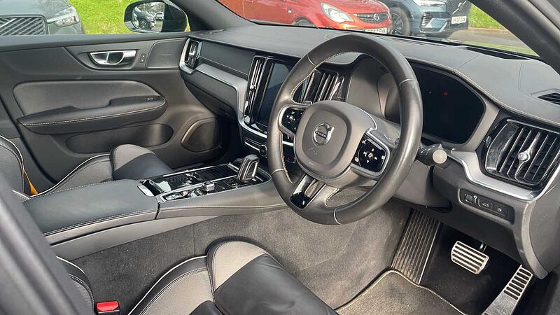 Volvo S60 T8 Twin Engine AWD Polestar Engineered Automatic