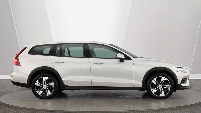 Volvo V60 Cross Country Pro, B4 AWD mild hybrid