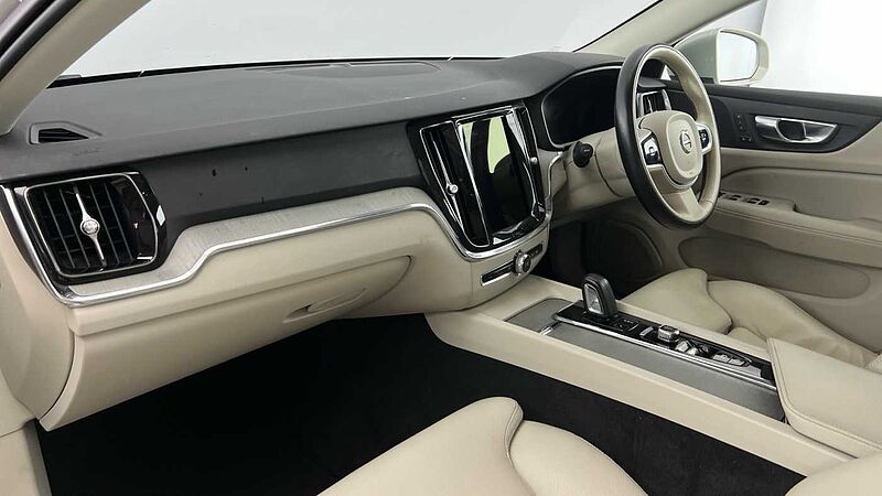 Volvo V60 Cross Country Pro, B4 AWD mild hybrid