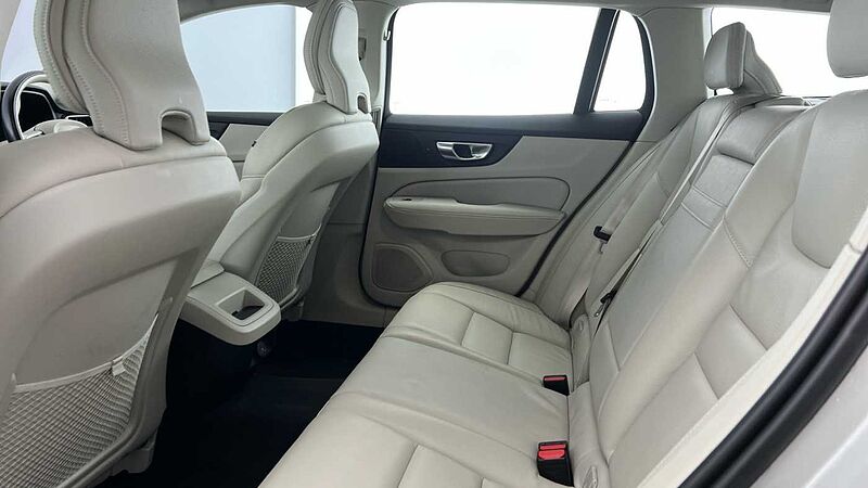 Volvo V60 Cross Country Pro, B4 AWD mild hybrid