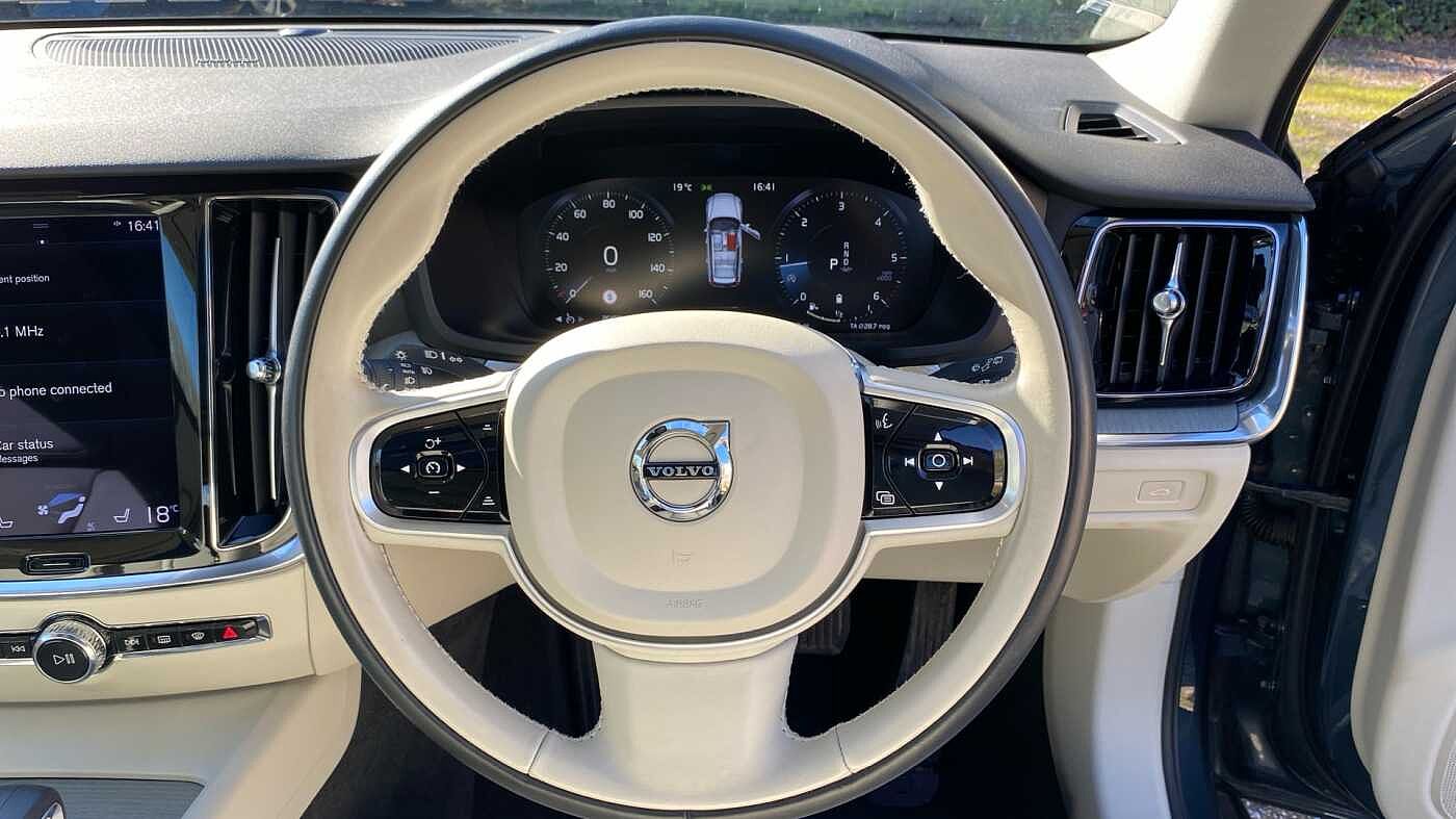 Volvo V60 Cross Country 2.0 B4D Cross Country 5dr AWD Auto Diesel Estate