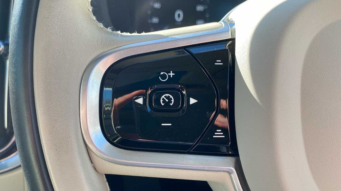 Volvo V60 Cross Country 2.0 B4D Cross Country 5dr AWD Auto Diesel Estate