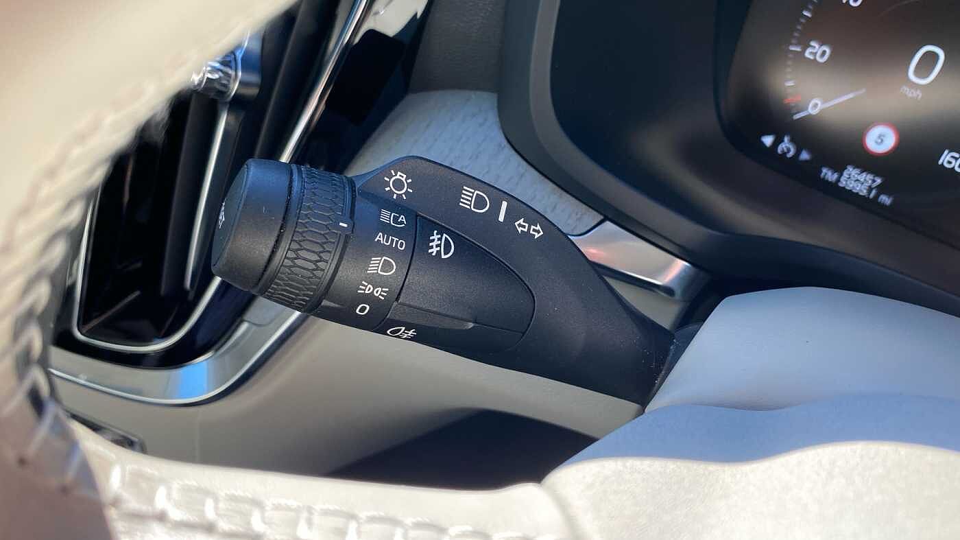 Volvo V60 Cross Country 2.0 B4D Cross Country 5dr AWD Auto Diesel Estate