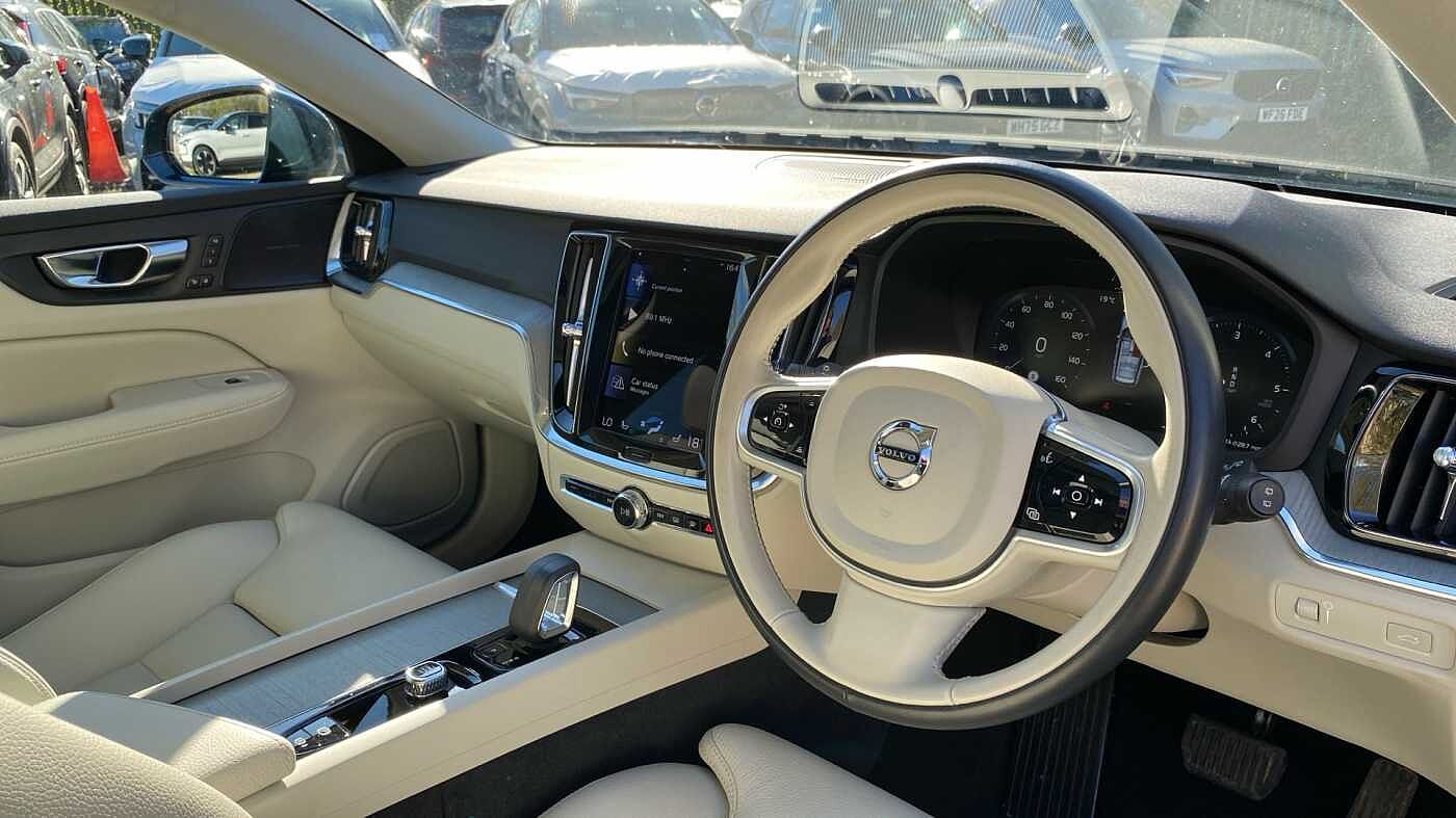 Volvo V60 Cross Country 2.0 B4D Cross Country 5dr AWD Auto Diesel Estate