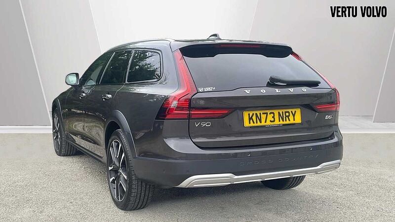 Volvo V90 2.0 B6P Cross Country Ultimate 5dr AWD Auto Petrol Estate