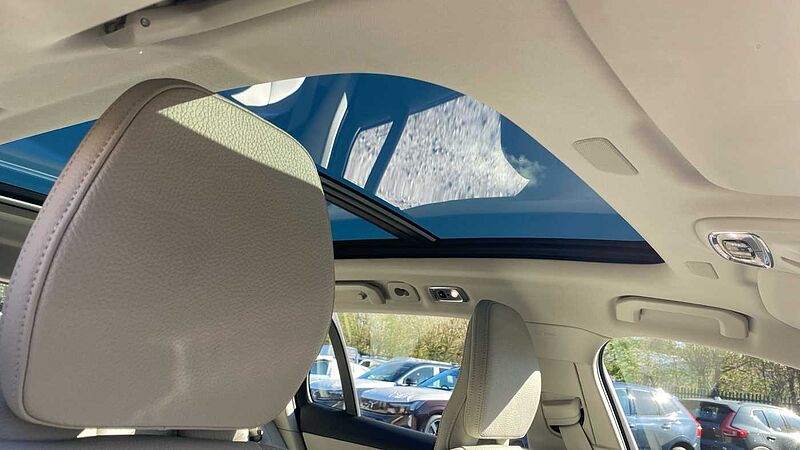 Volvo V60 Cross Country 2.0 B4D Cross Country 5dr AWD Auto Diesel Estate