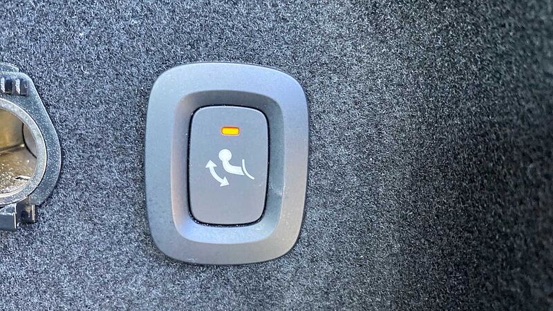 Volvo V60 Cross Country 2.0 B4D Cross Country 5dr AWD Auto Diesel Estate