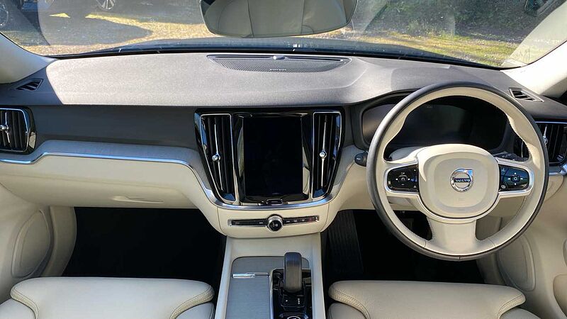 Volvo V60 Cross Country 2.0 B4D Cross Country 5dr AWD Auto Diesel Estate