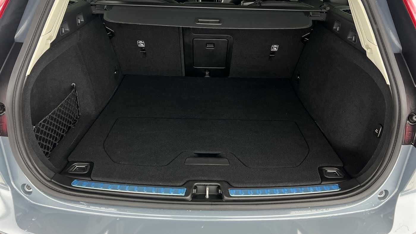 Volvo V60 Cross Country V60 Cross Country Ultimate, B5 AWD mild hybrid, Petrol