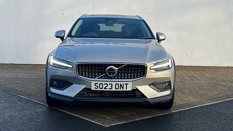 Volvo V60 Cross Country V60 Cross Country Ultimate, B5 AWD Mild hybrid, Petrol, Bright